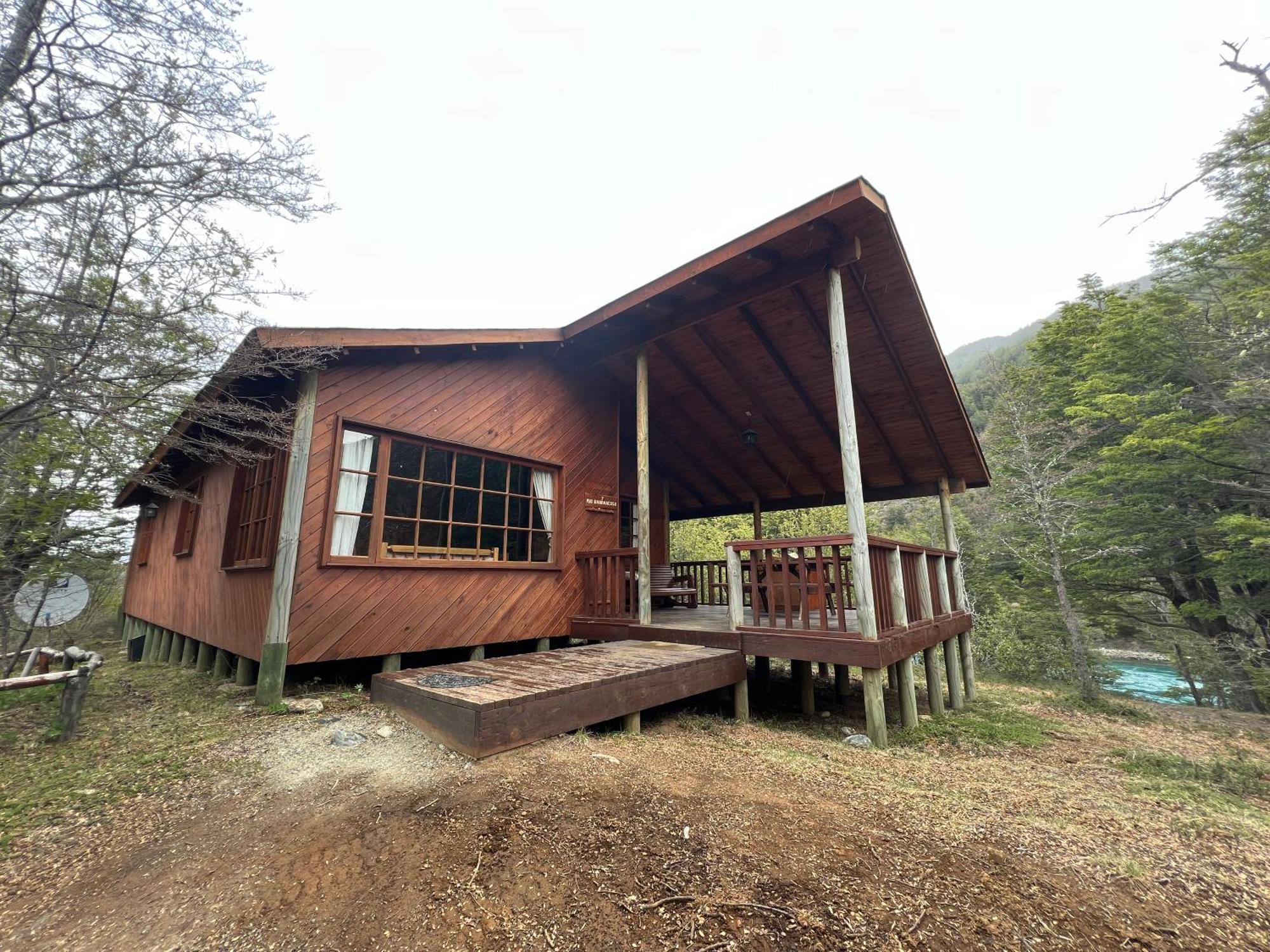 Puerto Bertrand Green Baker Lodge מראה חיצוני תמונה