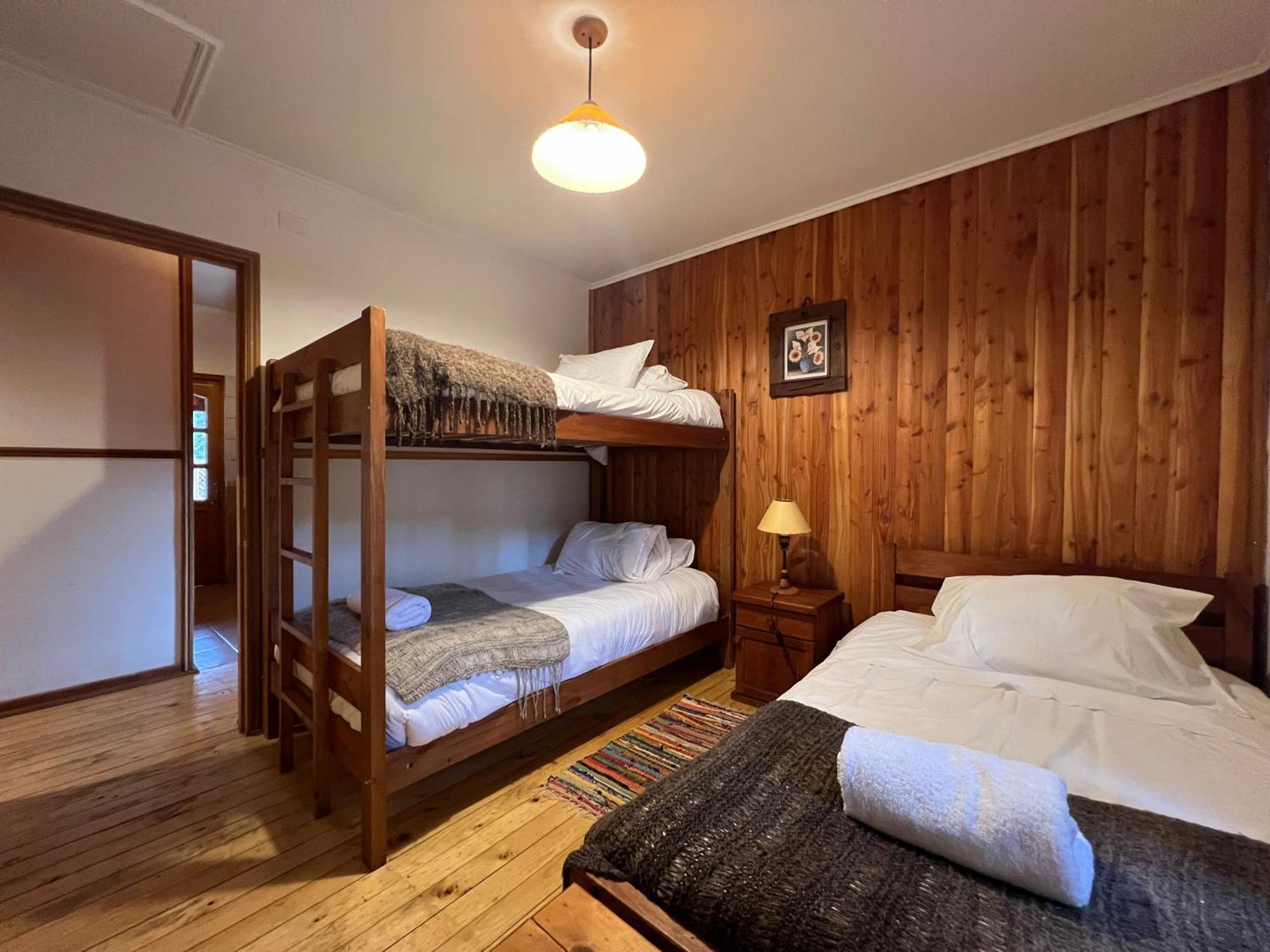 Puerto Bertrand Green Baker Lodge מראה חיצוני תמונה