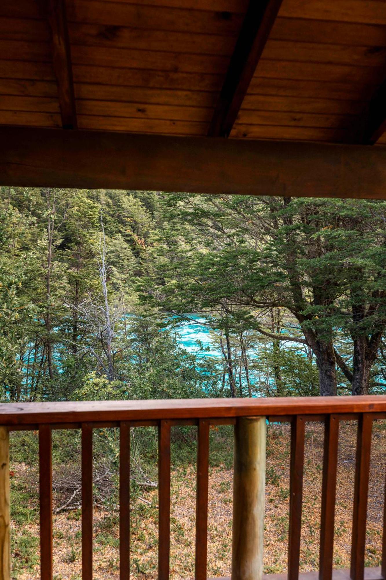 Puerto Bertrand Green Baker Lodge מראה חיצוני תמונה