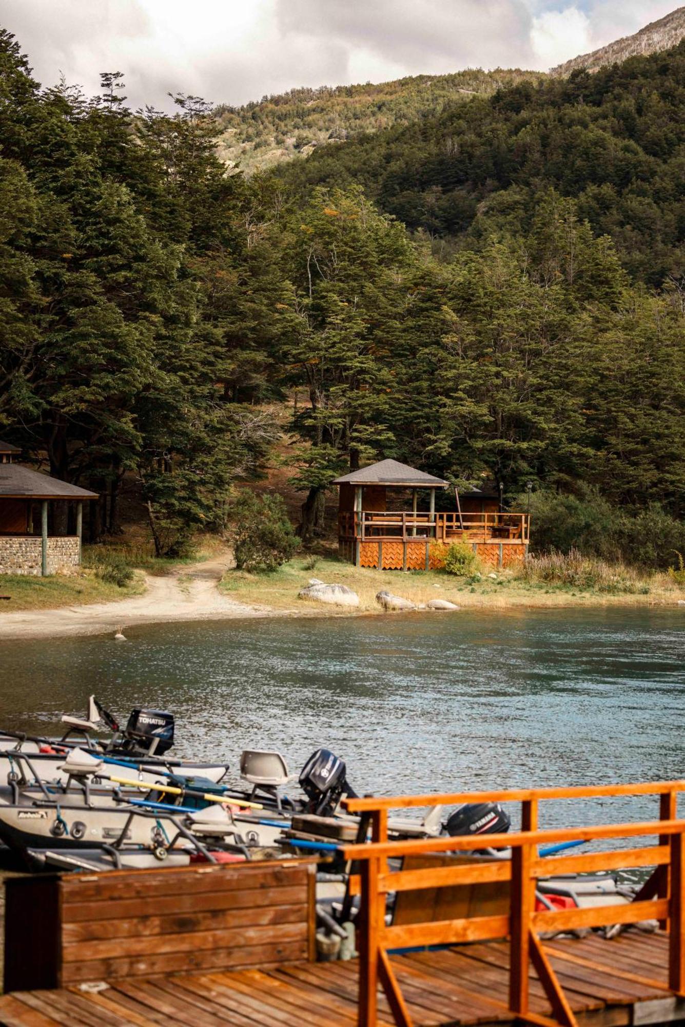 Puerto Bertrand Green Baker Lodge מראה חיצוני תמונה